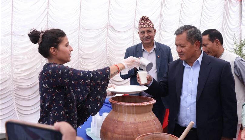 मोही पिएर बैठकमा बसे एमाले केन्द्रीय सदस्य
